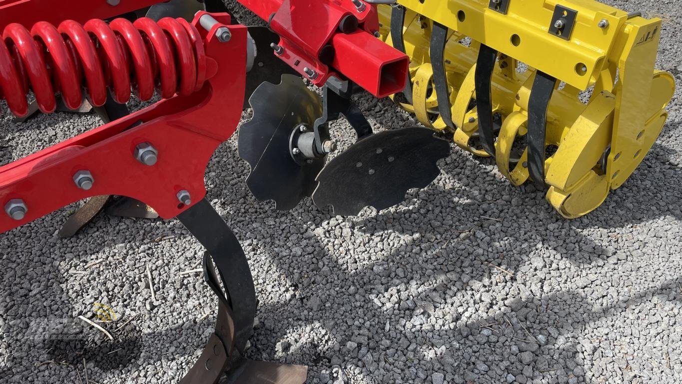 Grubber des Typs Pöttinger SYNKRO 3030 NOVA, Neumaschine in Neuenkirchen-Vörden (Bild 7)