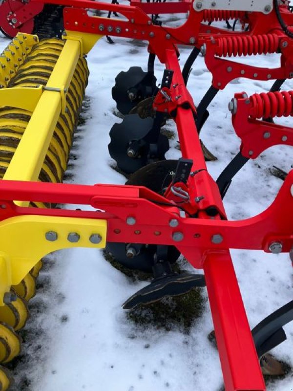 Grubber des Typs Pöttinger SYNKRO 3030 NOVA, Vorführmaschine in Niederviehbach (Bild 4)