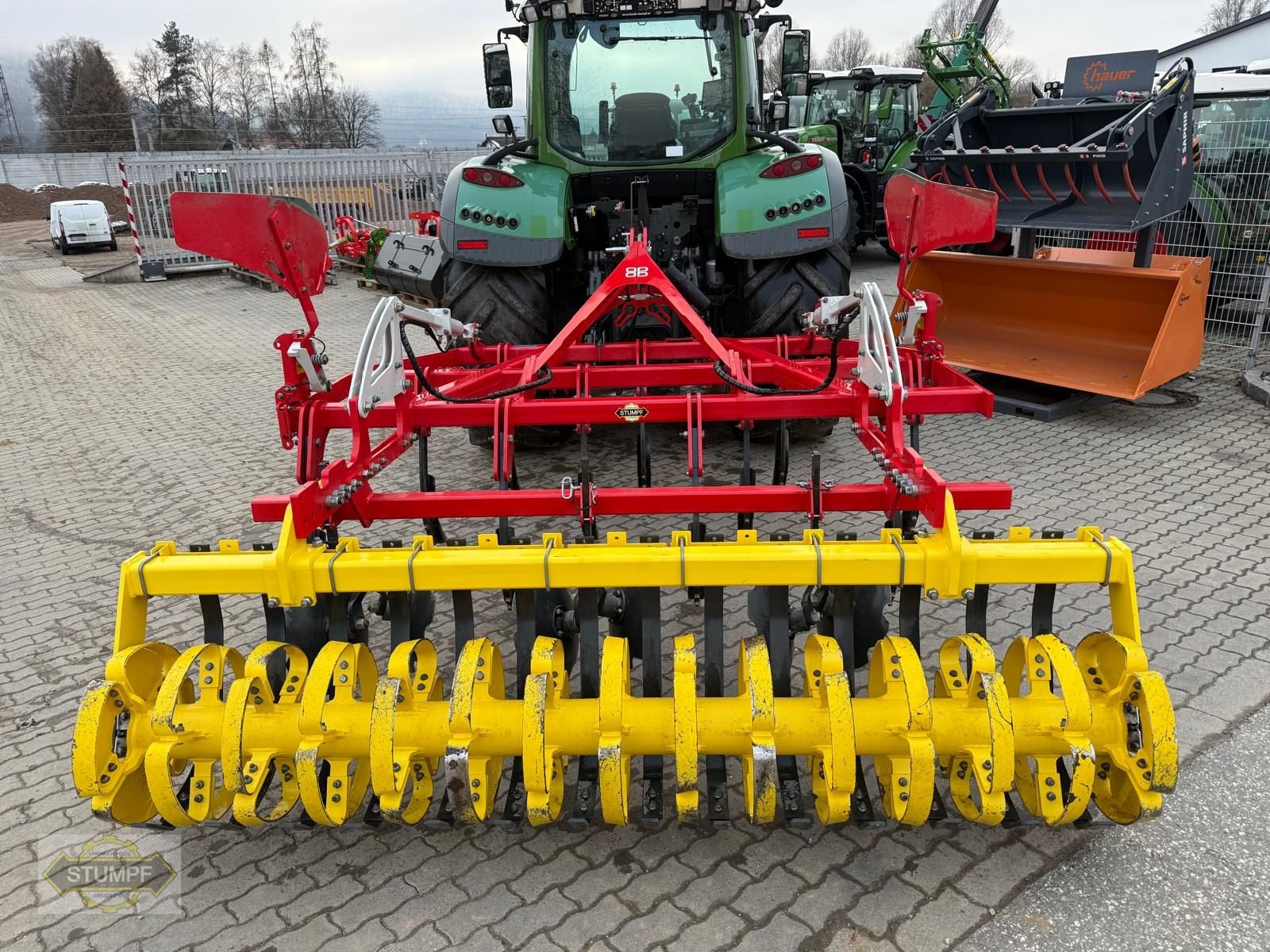 Grubber del tipo Pöttinger Synkro 3030, Gebrauchtmaschine en Grafenstein (Imagen 4)