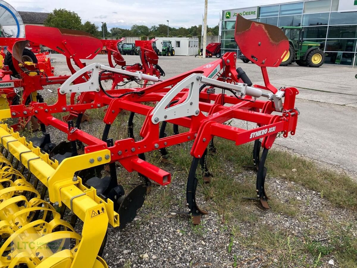 Grubber of the type Pöttinger Synkro 3030, Vorführmaschine in Herzogenburg (Picture 2)