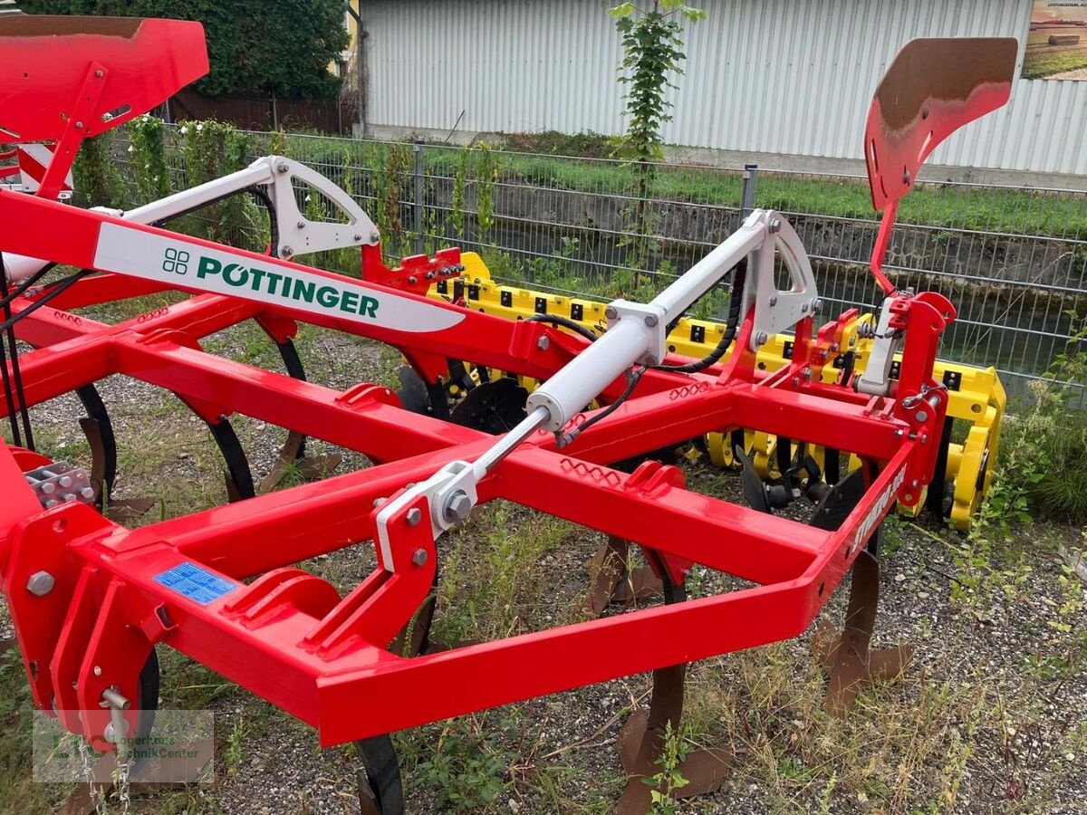 Grubber of the type Pöttinger Synkro 3030, Vorführmaschine in Herzogenburg (Picture 4)