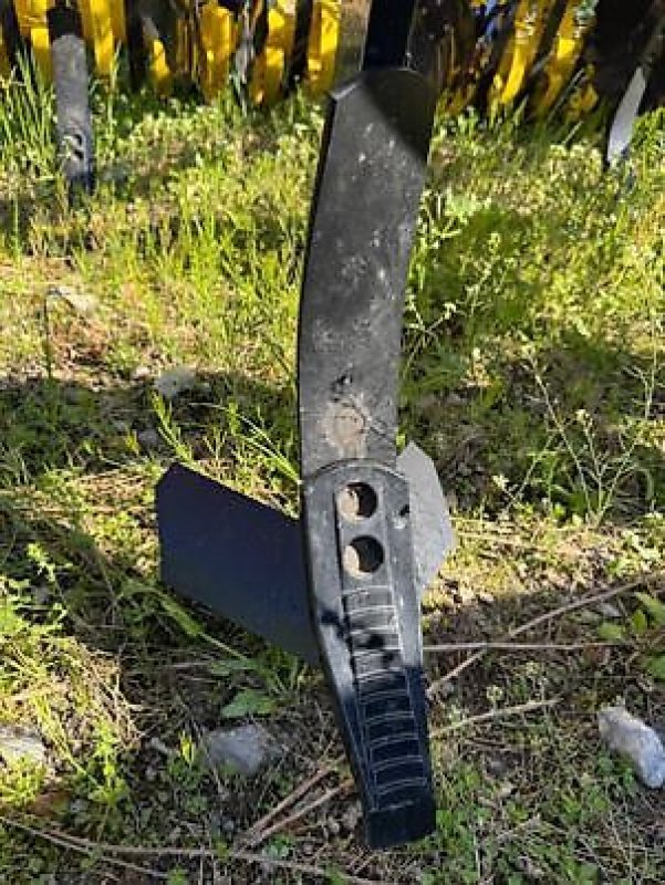 Grubber des Typs Pöttinger SYNKRO 3030, Neumaschine in Muespach (Bild 4)