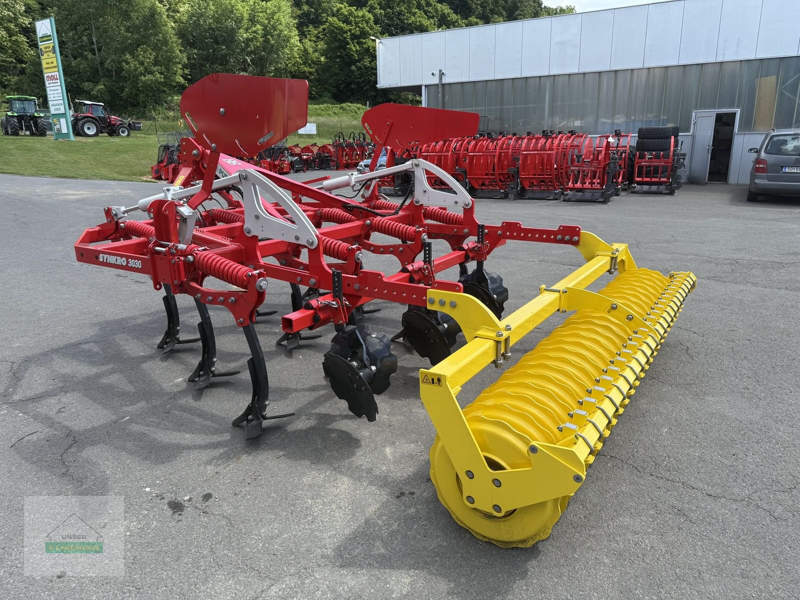 Grubber of the type Pöttinger SYNKRO  3030, Neumaschine in Feldbach (Picture 4)