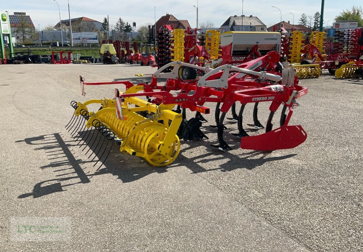 Grubber des Typs Pöttinger Synkro 3030, Neumaschine in Korneuburg (Bild 3)