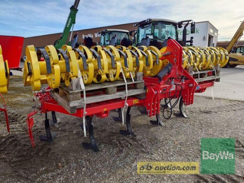 Grubber Türe ait Pöttinger SYNKRO 4030 K NOVA, Gebrauchtmaschine içinde Mindelheim