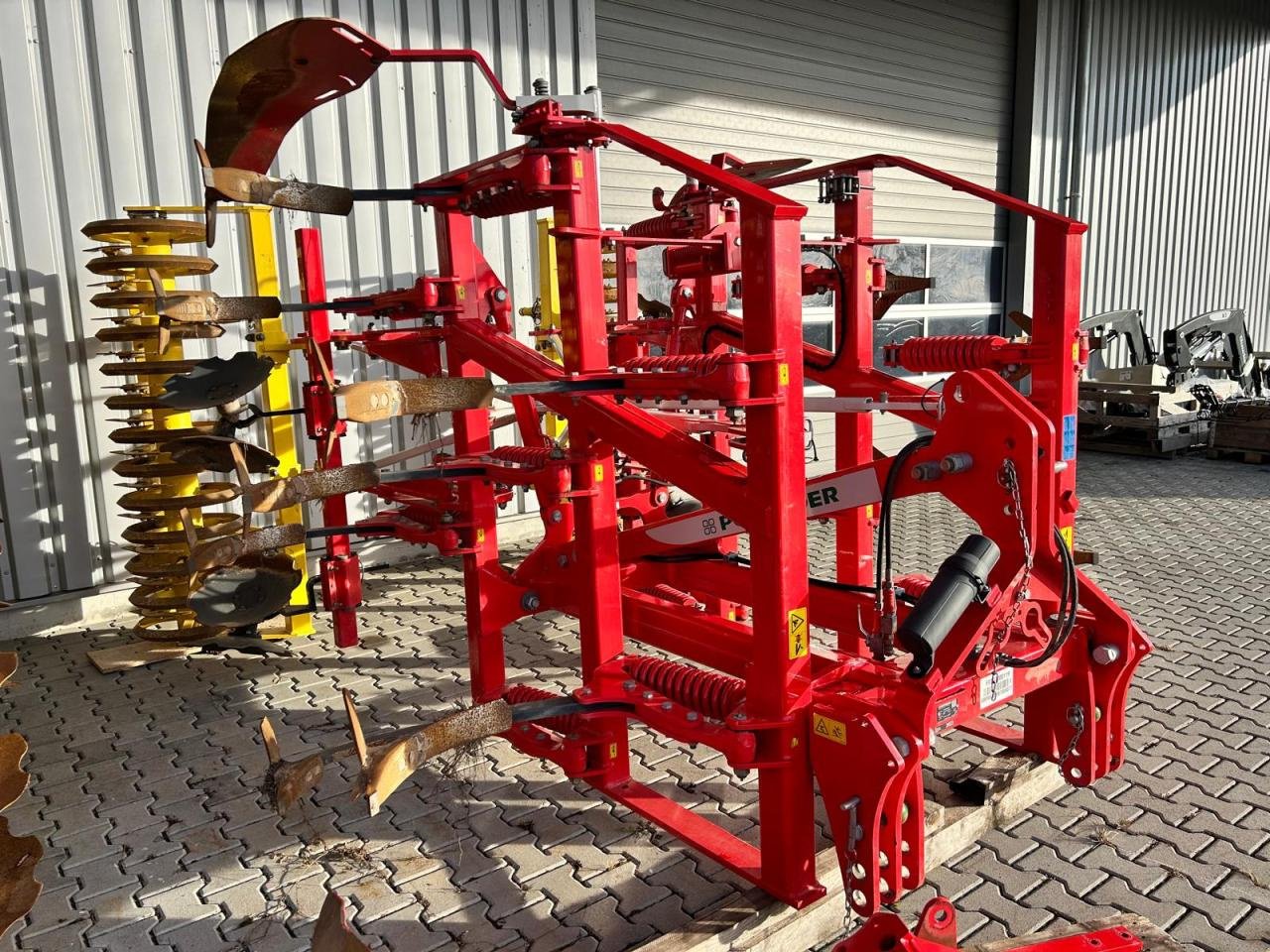 Grubber del tipo Pöttinger SYNKRO 4030 K NOVA, Neumaschine In Zweibrücken (Immagine 3)