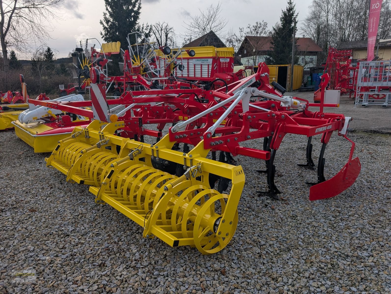 Grubber del tipo Pöttinger Synkro 4030 K, Neumaschine en Senftenbach (Imagen 8)