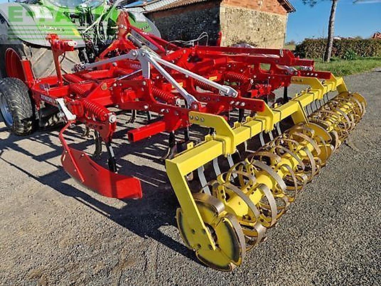 Grubber des Typs Pöttinger synkro 4030, Gebrauchtmaschine in MONFERRAN (Bild 4)