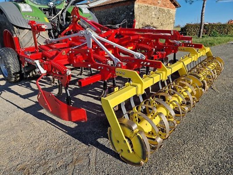 Grubber del tipo Pöttinger SYNKRO 4030, Gebrauchtmaschine In PEYROLE (Immagine 4)