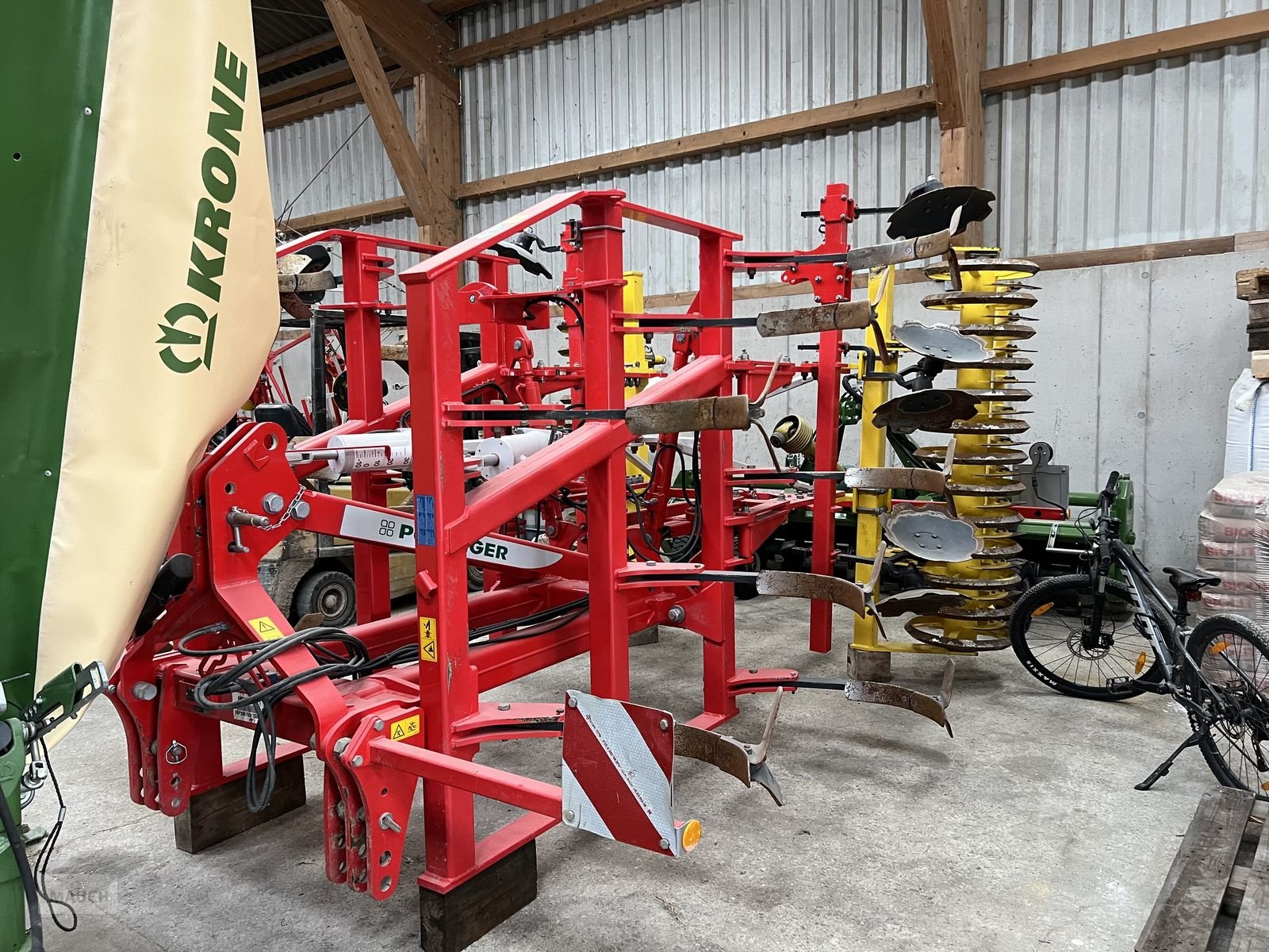 Grubber typu Pöttinger SYNKRO 4030, Gebrauchtmaschine v Burgkirchen (Obrázek 8)