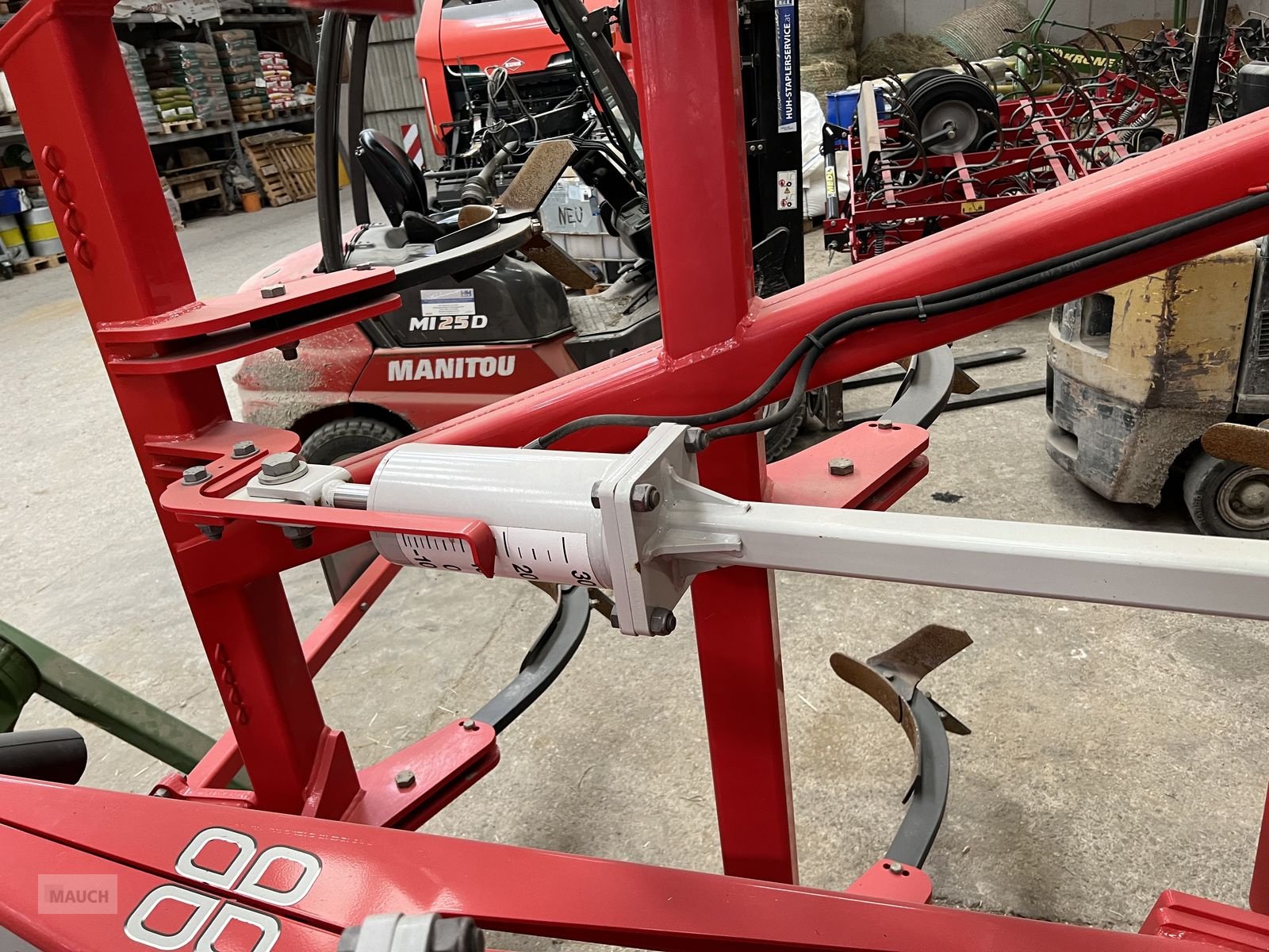 Grubber typu Pöttinger SYNKRO 4030, Gebrauchtmaschine v Burgkirchen (Obrázek 15)