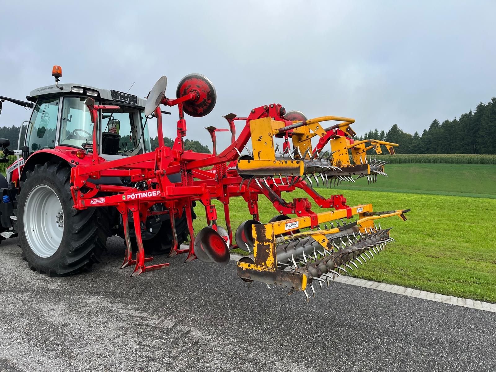 Grubber del tipo Pöttinger Synkro 4700 SH, Gebrauchtmaschine en NATTERNBACH (Imagen 5)