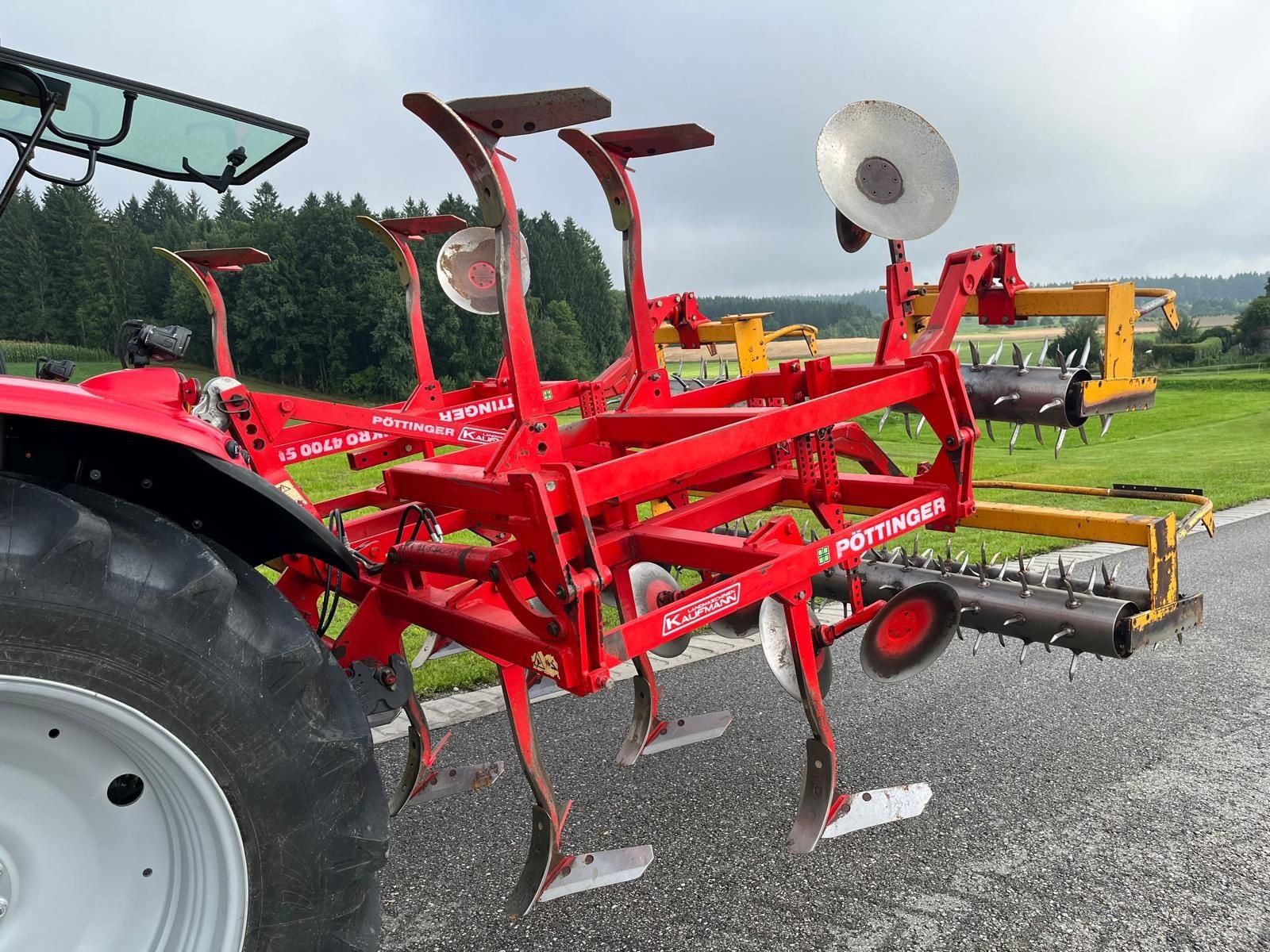 Grubber del tipo Pöttinger Synkro 4700 SH, Gebrauchtmaschine en NATTERNBACH (Imagen 4)