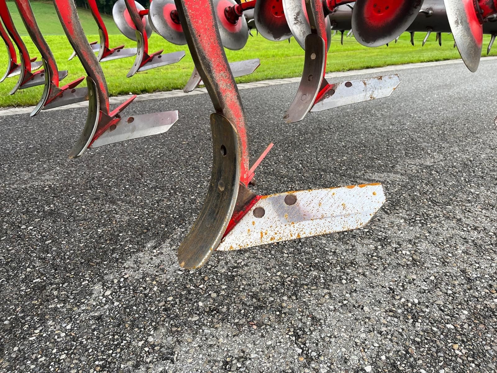 Grubber del tipo Pöttinger Synkro 4700 SH, Gebrauchtmaschine en NATTERNBACH (Imagen 10)