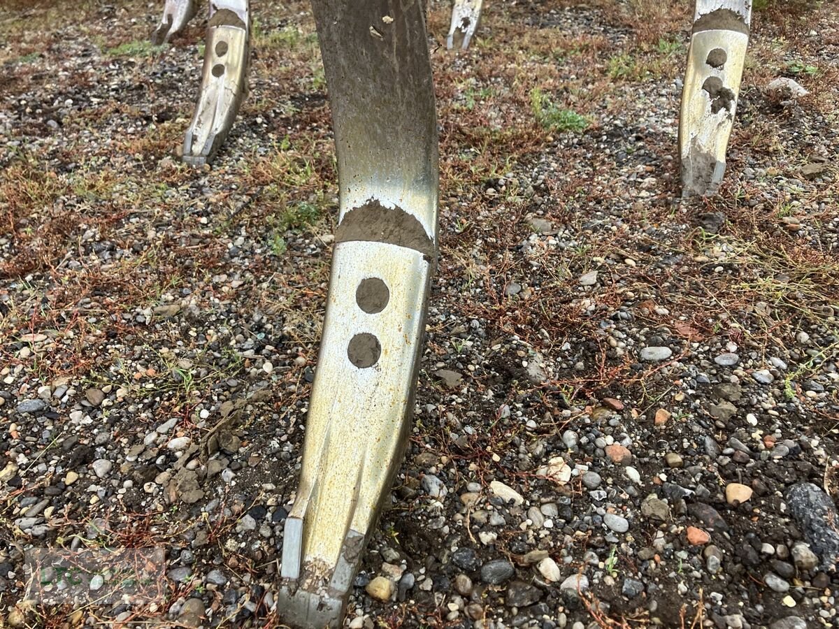 Grubber Türe ait Pöttinger Synkro 5030K Nova, Gebrauchtmaschine içinde Korneuburg (resim 10)