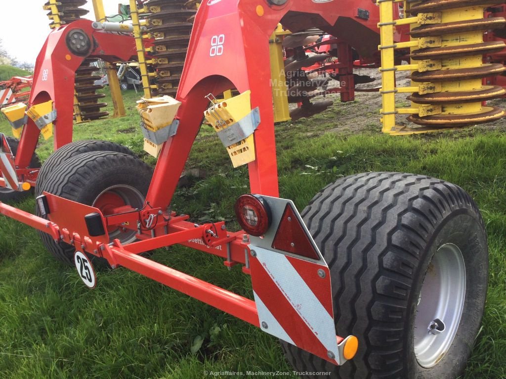 Grubber des Typs Pöttinger Terradisc 4001T, Gebrauchtmaschine in azerailles (Bild 5)