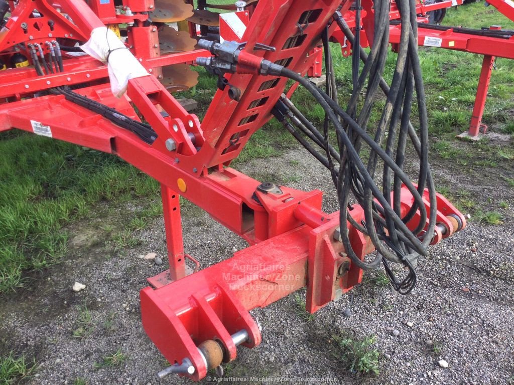 Grubber des Typs Pöttinger Terradisc 4001T, Gebrauchtmaschine in azerailles (Bild 4)