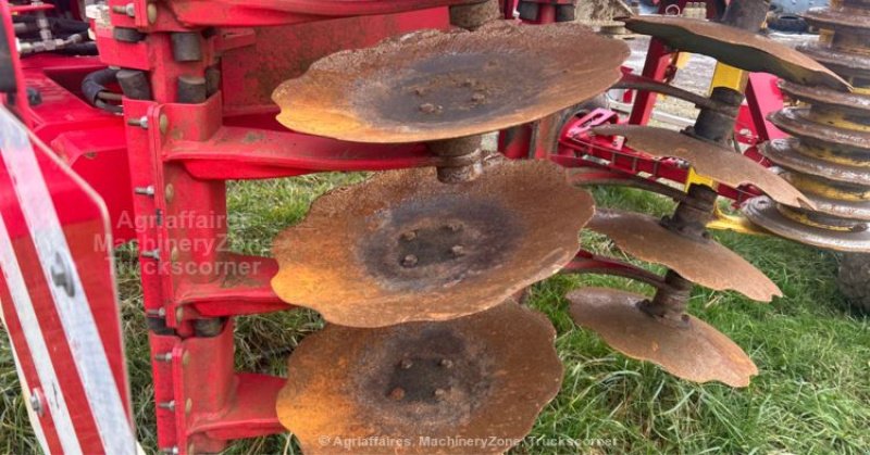 Grubber des Typs Pöttinger Terradisc 5001T, Gebrauchtmaschine in azerailles (Bild 5)