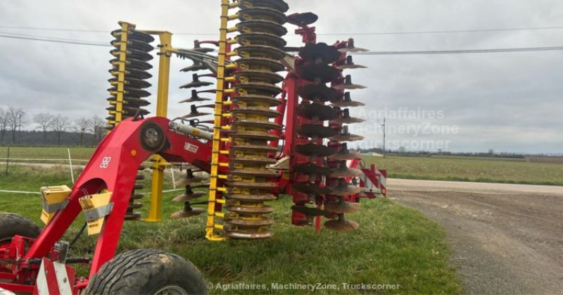 Grubber des Typs Pöttinger Terradisc 5001T, Gebrauchtmaschine in azerailles (Bild 2)