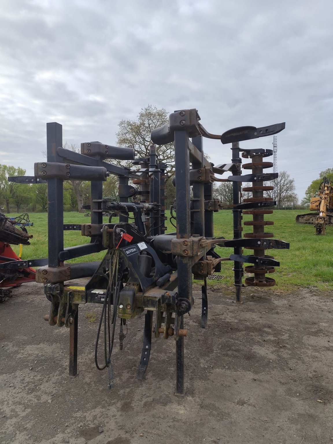 Grubber vrste Quivogne BLACKBEAR, Gebrauchtmaschine v Le Horps (Slika 2)