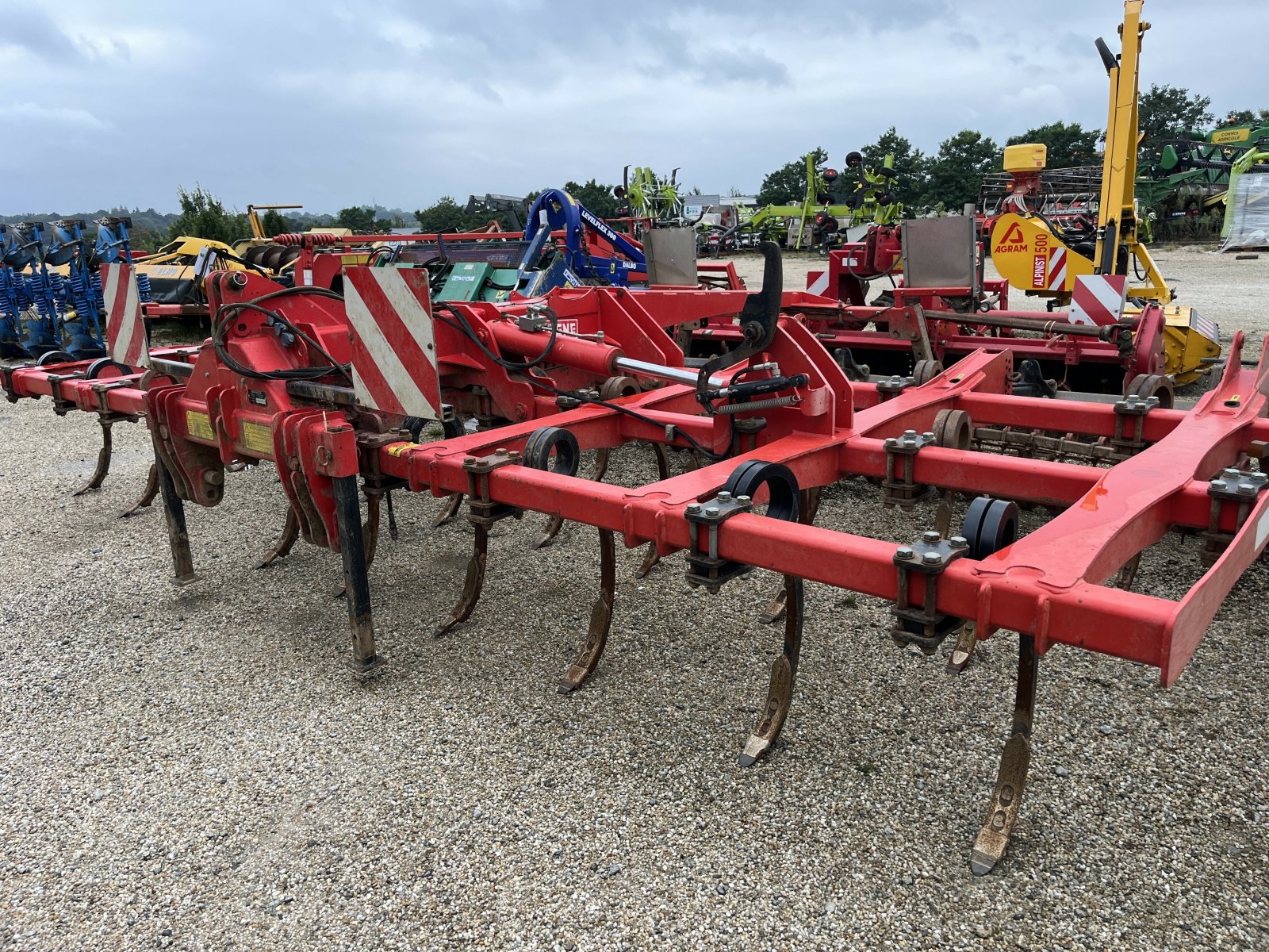 Grubber des Typs Quivogne CANADIEN CLR 35-600, Gebrauchtmaschine in PONTIVY (Bild 3)