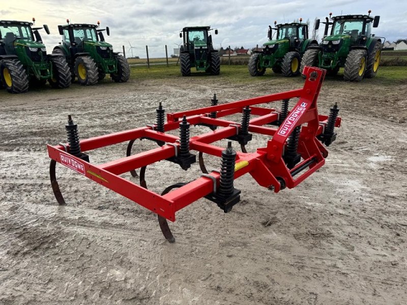 Grubber vrste Quivogne CH 3R, Gebrauchtmaschine v PITHIVIERS Cedex (Slika 2)