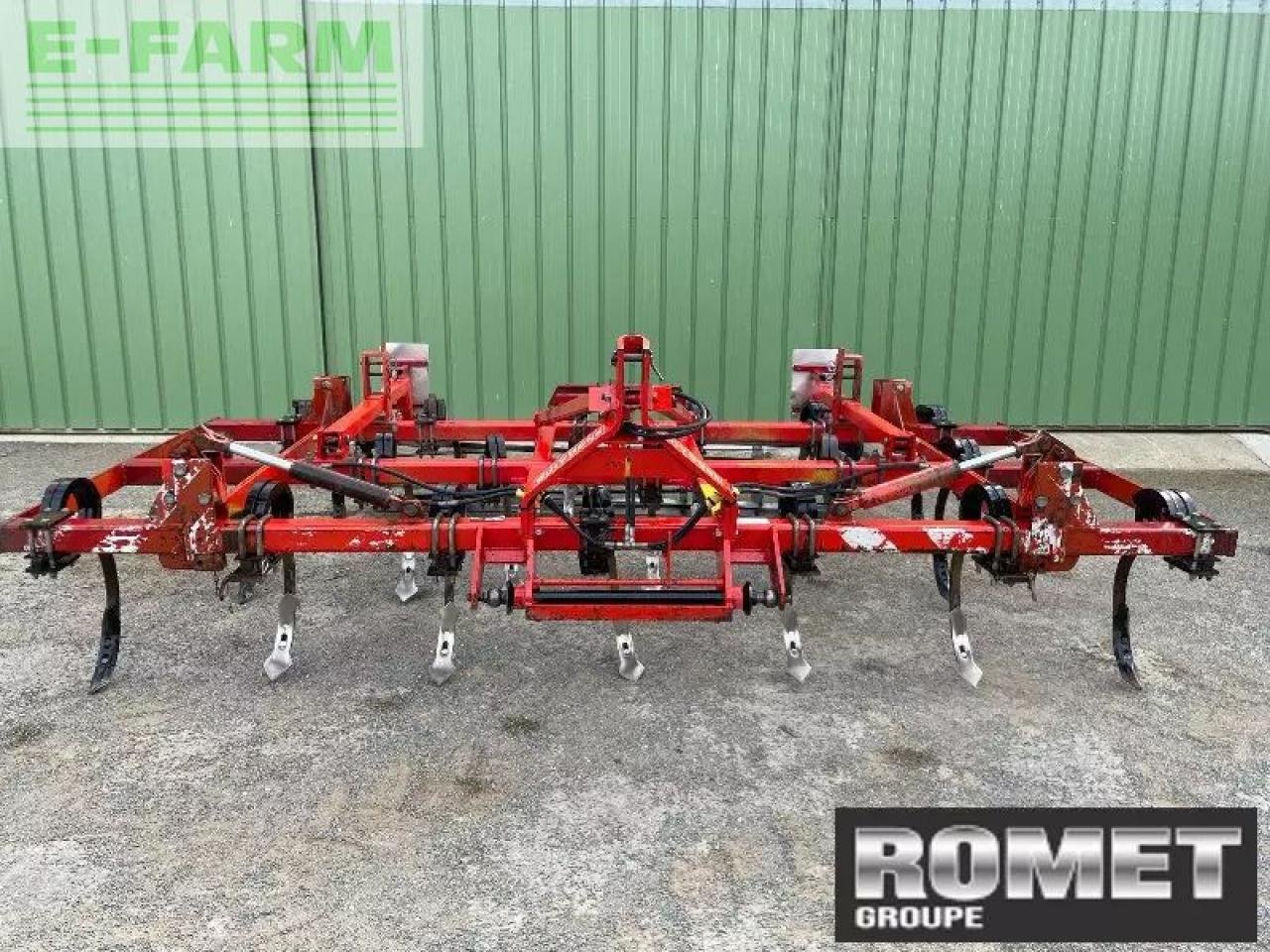 Grubber du type Quivogne cl 35, Gebrauchtmaschine en GENNES-SUR-GLAIZE (Photo 1)