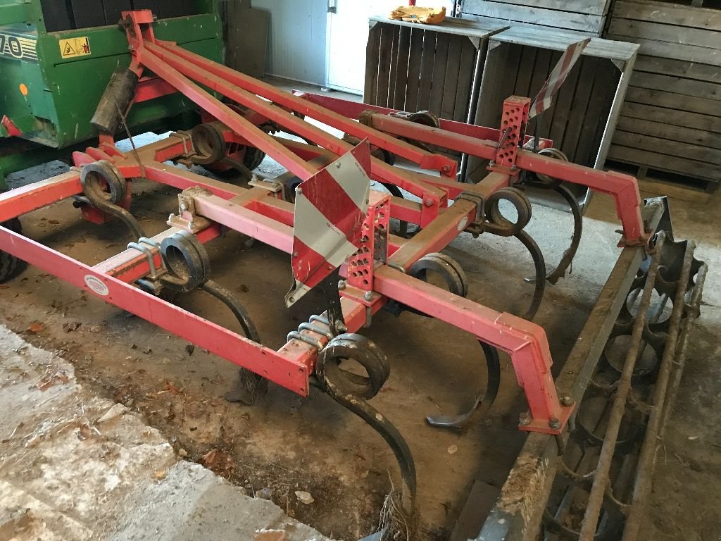 Grubber типа Quivogne CL35, Gebrauchtmaschine в ST MARTIN EN HAUT (Фотография 2)