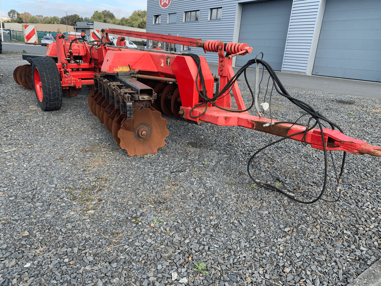 Grubber des Typs Quivogne DECHAUMEUR A DISQUES, Gebrauchtmaschine in CONDE SUR VIRE (Bild 2)