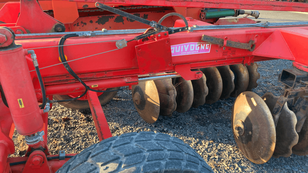 Grubber typu Quivogne DECHAUMEUR A DISQUES, Gebrauchtmaschine v CONDE SUR VIRE (Obrázek 3)