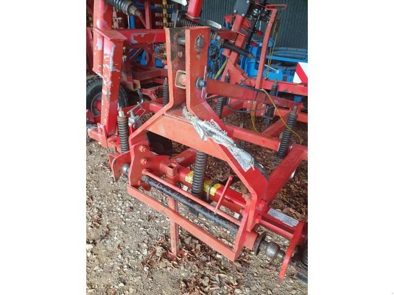 Grubber типа Quivogne DPR, Gebrauchtmaschine в BRAY en Val (Фотография 7)