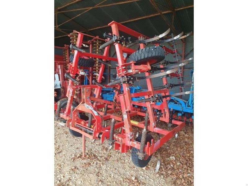 Grubber типа Quivogne DPR, Gebrauchtmaschine в BRAY en Val (Фотография 2)