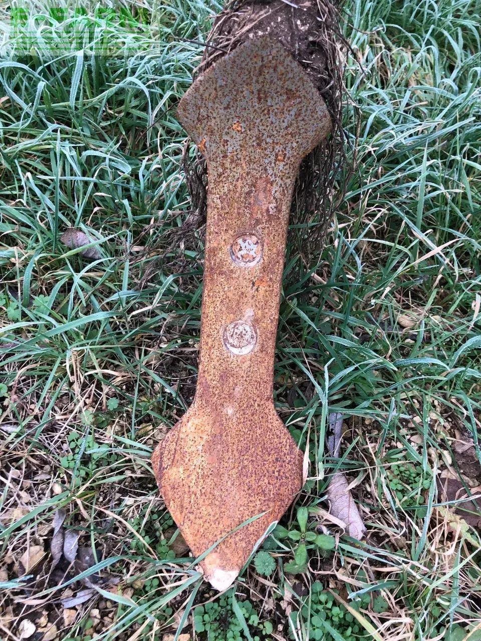 Grubber del tipo Quivogne maxiculteur 9d, Gebrauchtmaschine en CHAUVONCOURT (Imagen 6)