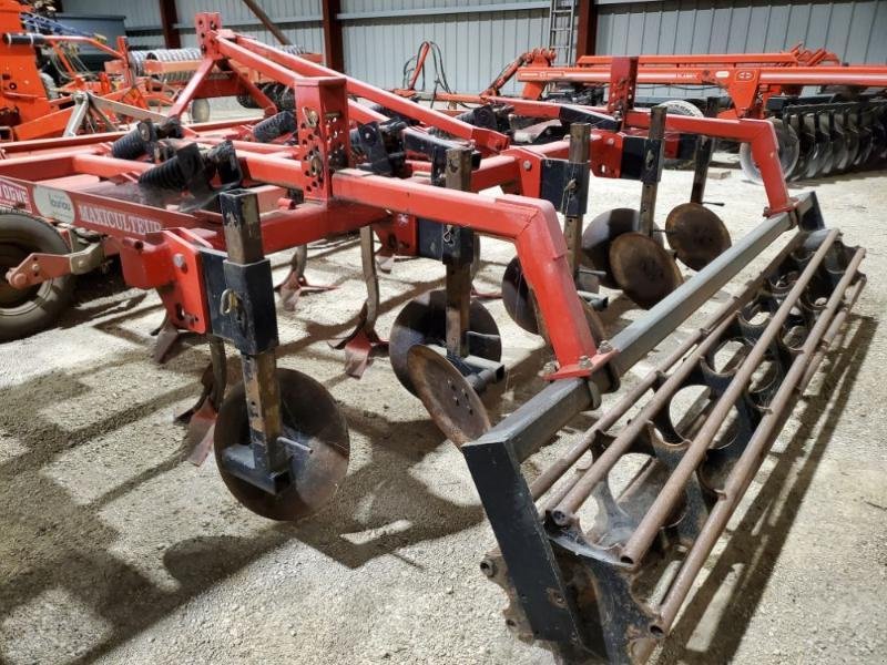Grubber van het type Quivogne MAXICULTEUR, Gebrauchtmaschine in BRAY en Val (Foto 4)