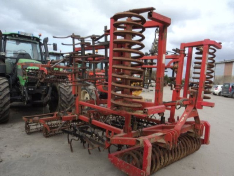 Grubber типа Quivogne PREPARATION DE SOLS, Gebrauchtmaschine в MOULLE (Фотография 1)
