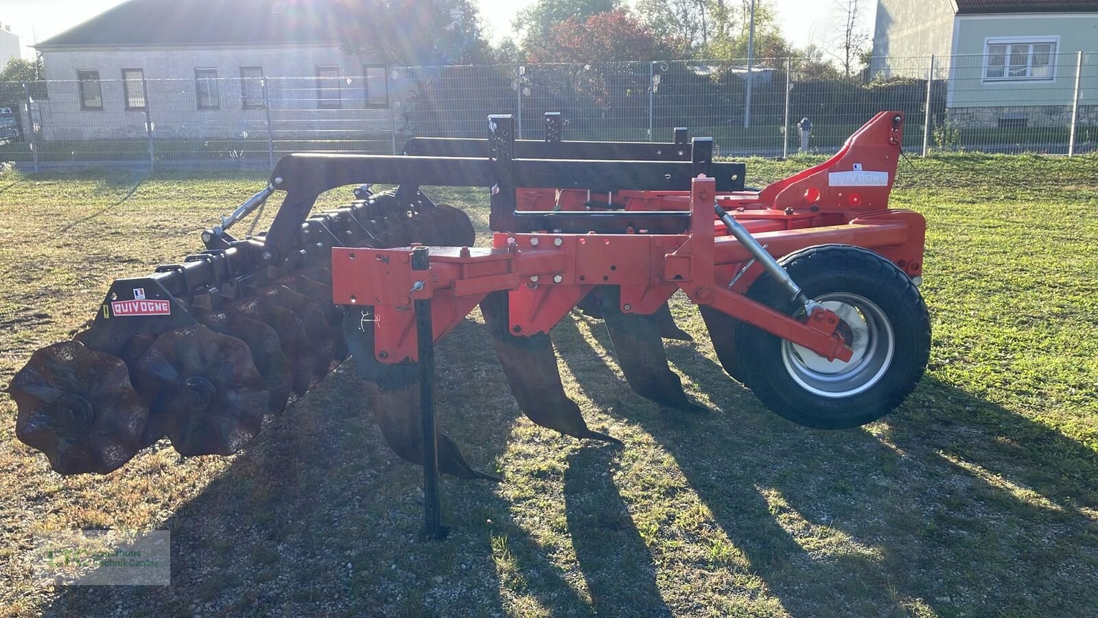 Grubber des Typs Quivogne SS08, Gebrauchtmaschine in Eggendorf (Bild 7)