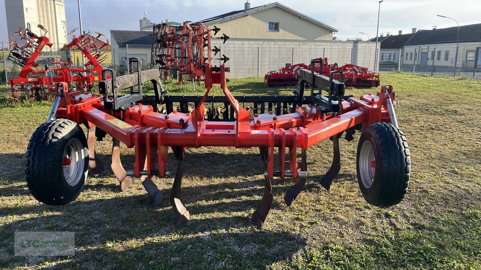 Grubber des Typs Quivogne SS08, Gebrauchtmaschine in Eggendorf (Bild 4)