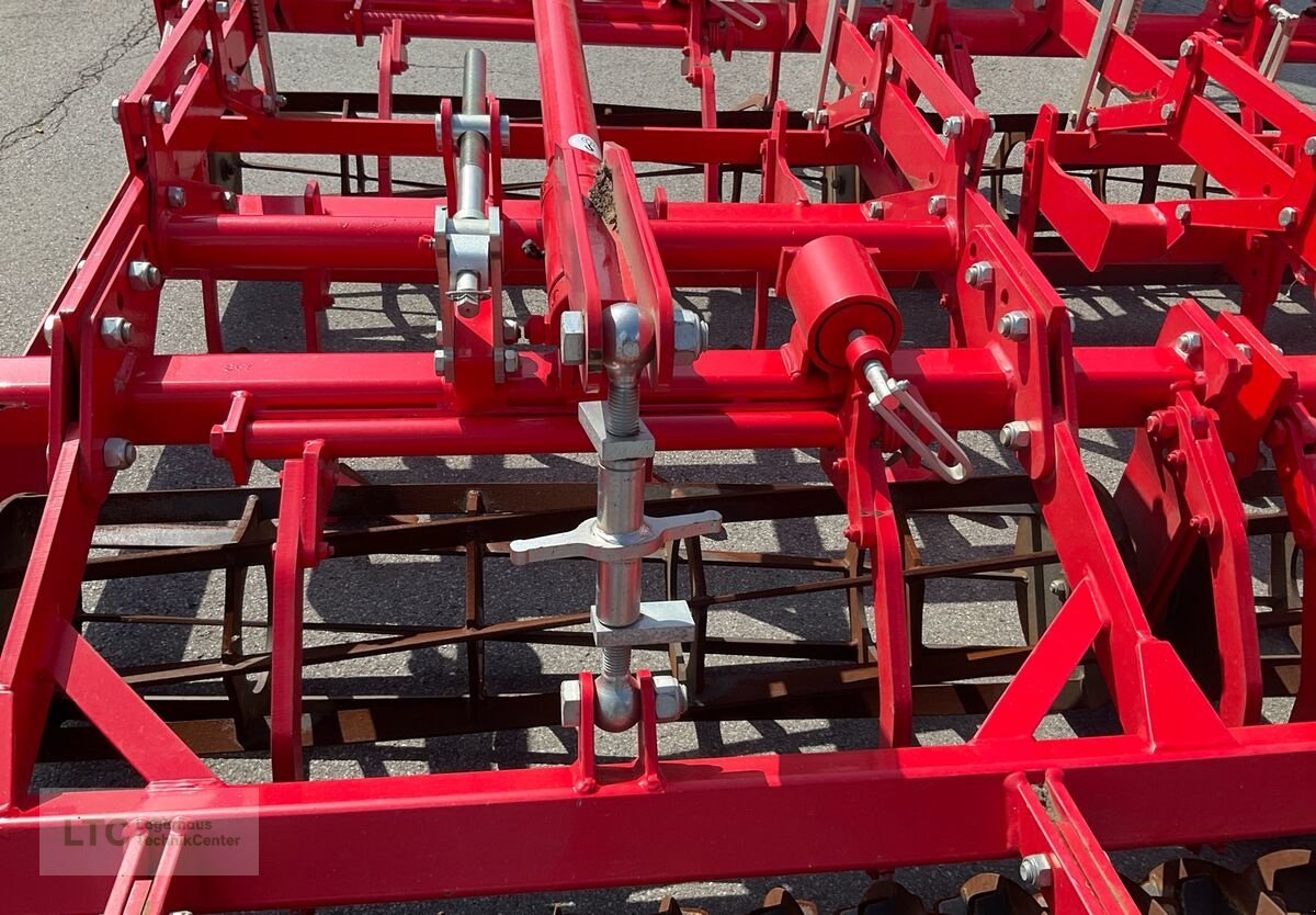 Grubber des Typs Quivogne Turbocombinator, Vorführmaschine in Korneuburg (Bild 13)