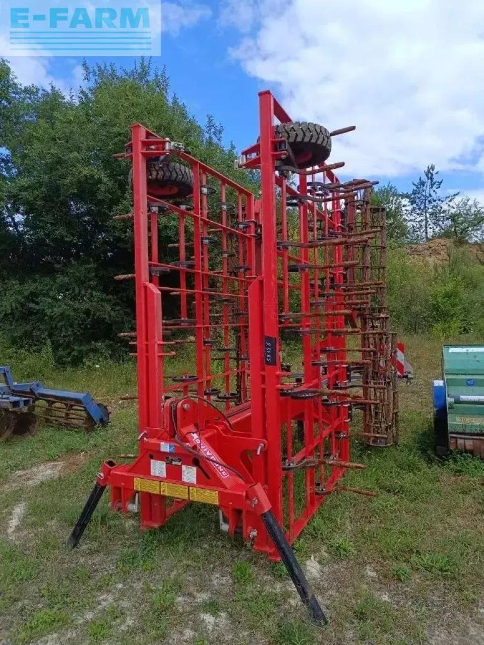 Grubber tip Quivogne vr 600 ng, Gebrauchtmaschine in CHAUVONCOURT (Poză 1)