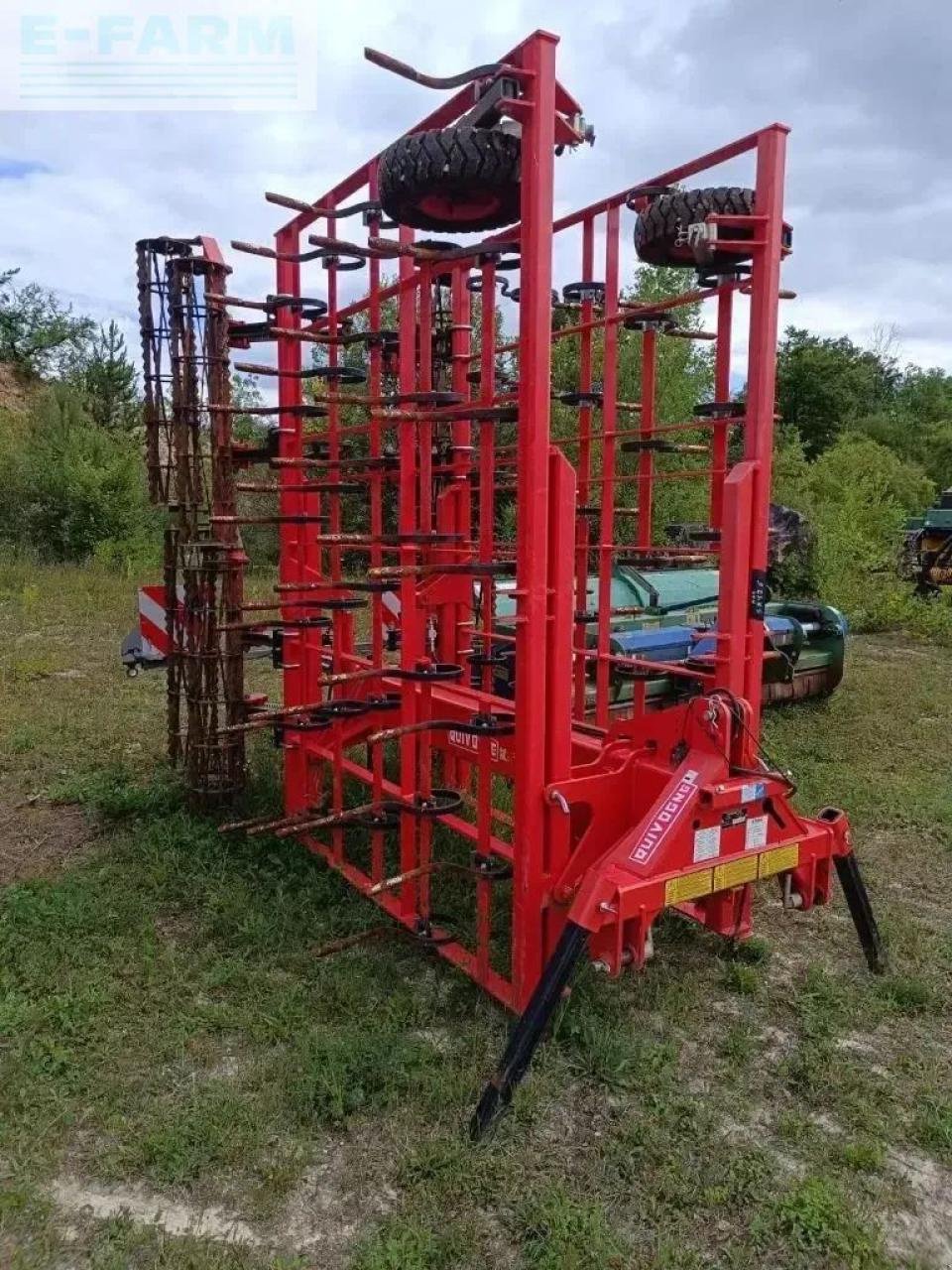 Grubber tip Quivogne vr 600 ng, Gebrauchtmaschine in CHAUVONCOURT (Poză 2)