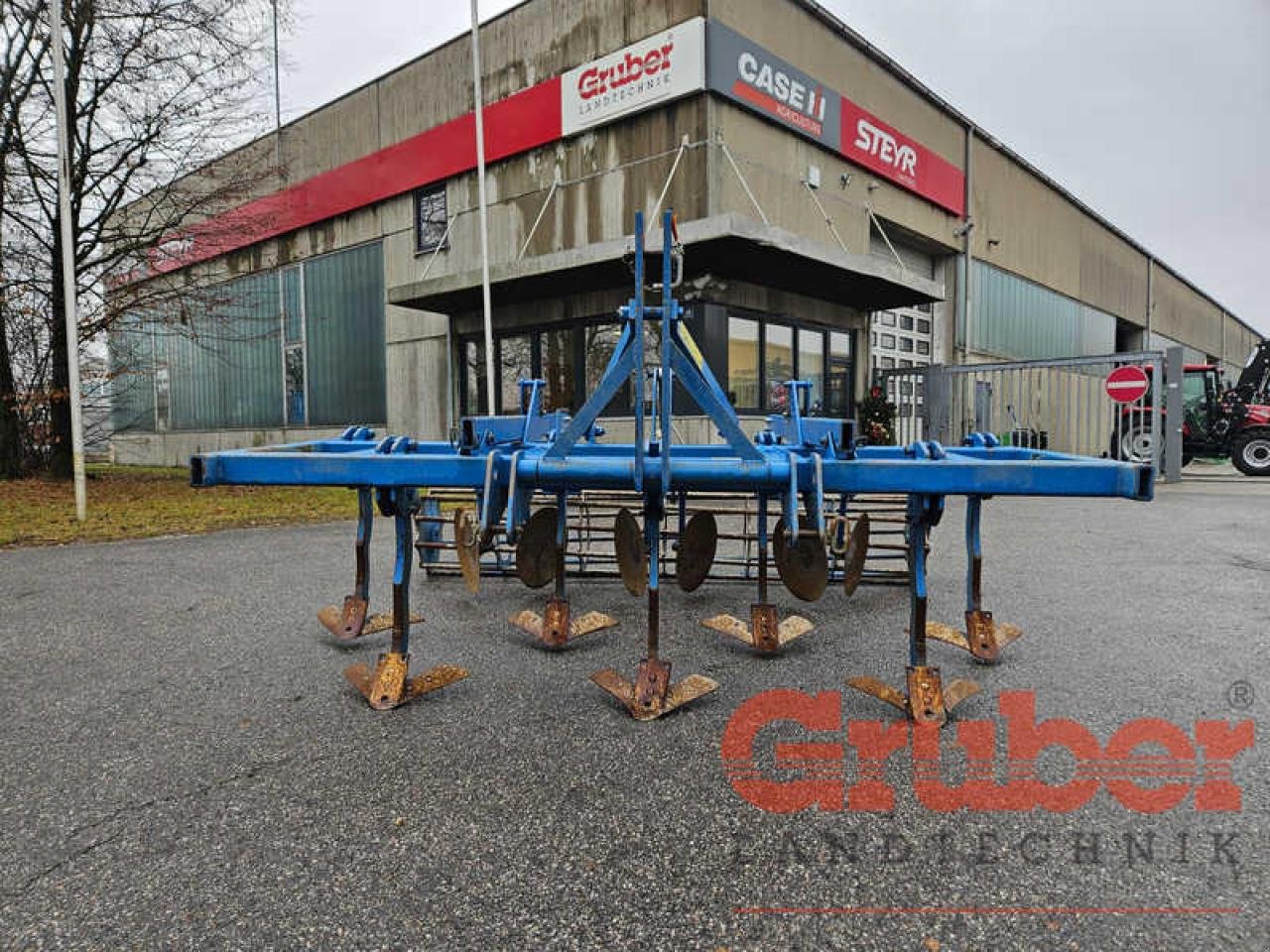 Grubber des Typs Rabe Flügelschargrubber, Gebrauchtmaschine in Ampfing (Bild 1)