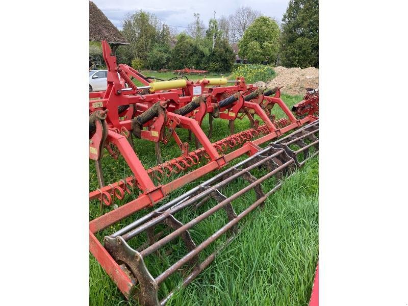 Grubber typu Rau 4,5m, Gebrauchtmaschine v BRAY en Val (Obrázek 4)