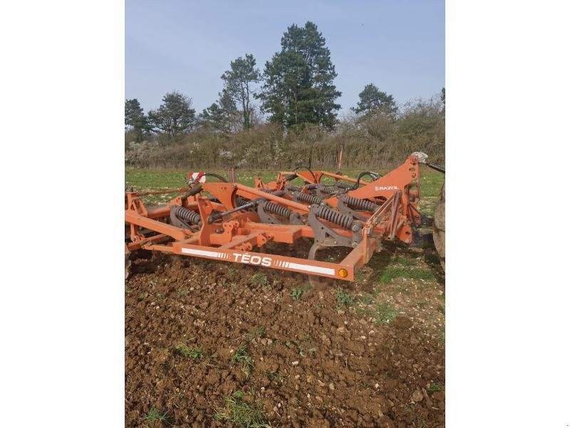 Grubber Türe ait Razol TEOS, Gebrauchtmaschine içinde BRAY en Val (resim 1)