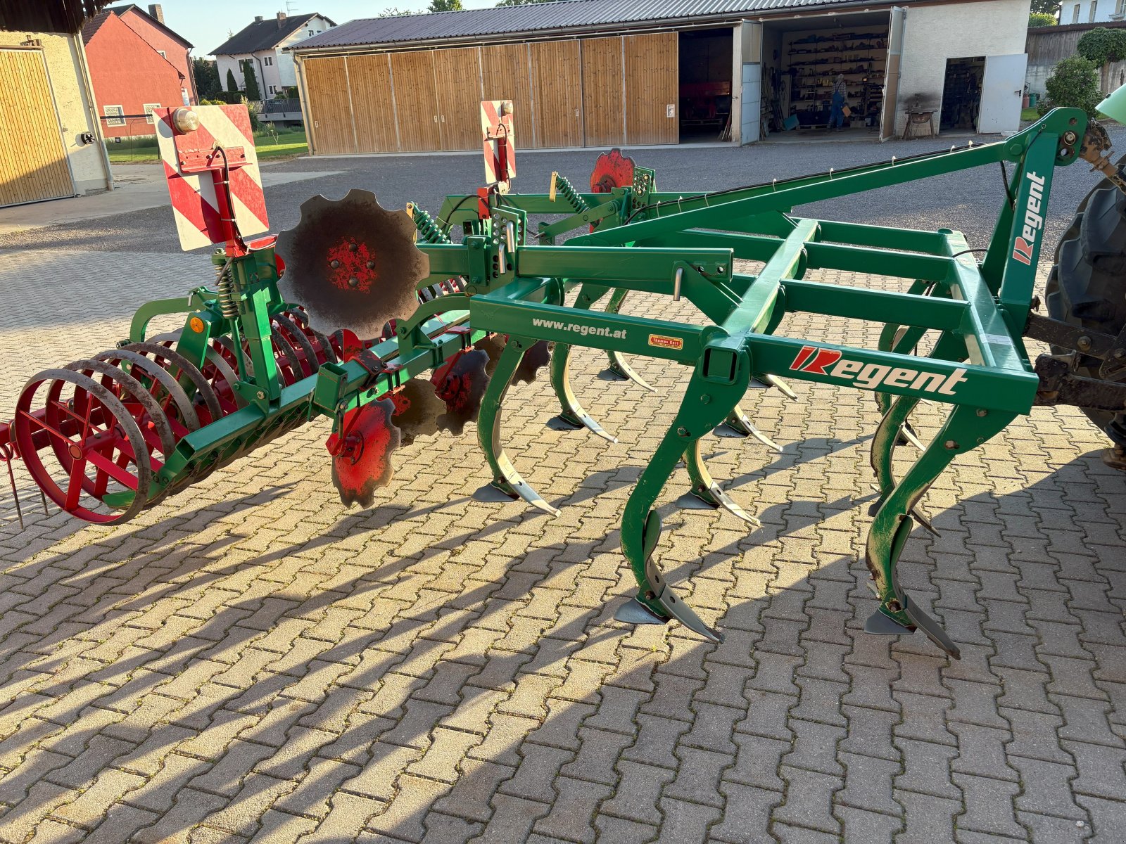 Grubber of the type Regent Tukan MSG 300, Gebrauchtmaschine in Mintraching (Picture 3)