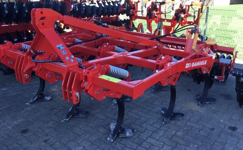 Grubber des Typs Sonstige Agrom Tflex300 Flügelschargrubber, Neumaschine in Straden (Bild 1)