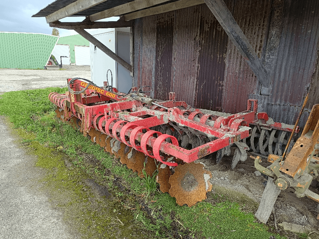 Grubber des Typs Sonstige COVER CROP, Gebrauchtmaschine in CINTHEAUX (Bild 1)