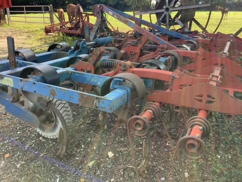 Grubber del tipo Sonstige DECHAUMEUR, Gebrauchtmaschine en les hayons (Imagen 3)