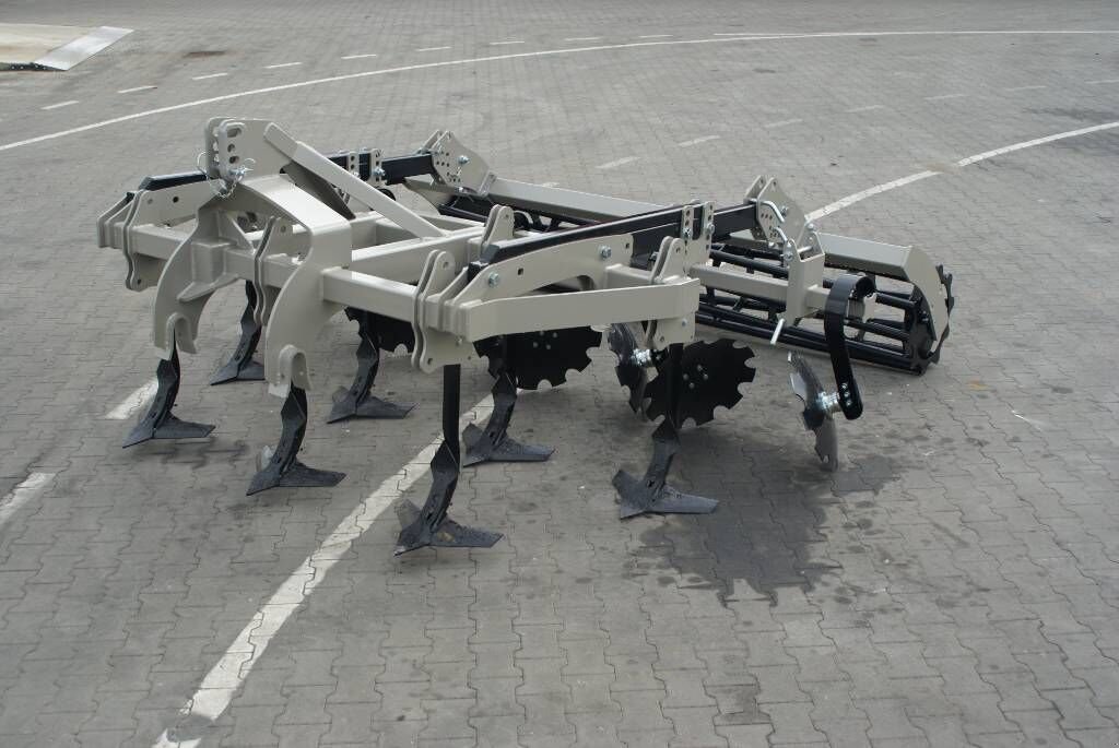 Grubber des Typs Sonstige Flügelschargrubber / stubble cultivator, Neumaschine in Michałowo (Bild 2)