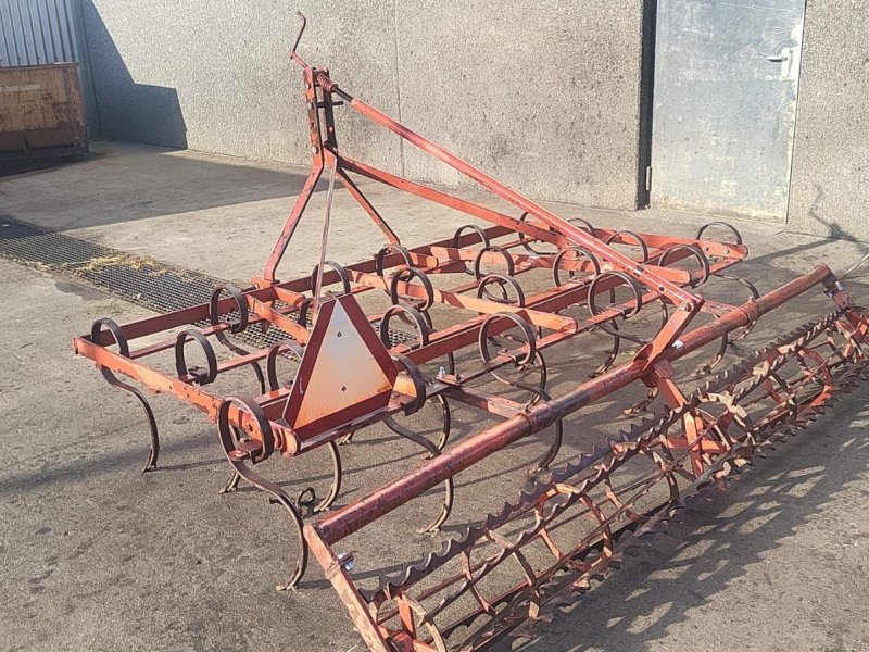 Grubber van het type Sonstige Moocon Triltand cultivator met kruimelr, Gebrauchtmaschine in Roermond (Foto 1)