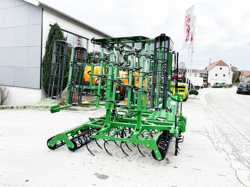 Grubber des Typs Sonstige Saatbeetkombination 5,6 m Coral Plus, Neumaschine in St. Marienkirchen (Bild 4)